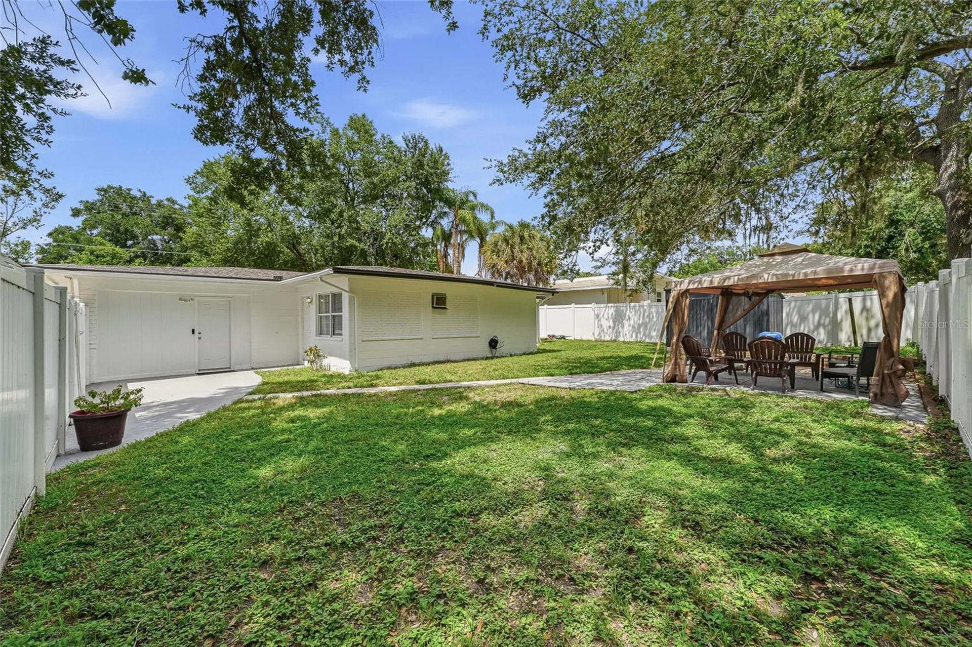 4015 River Hills Drive Tampa FL 33617