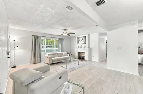 4015 River Hills Drive Tampa FL 33617