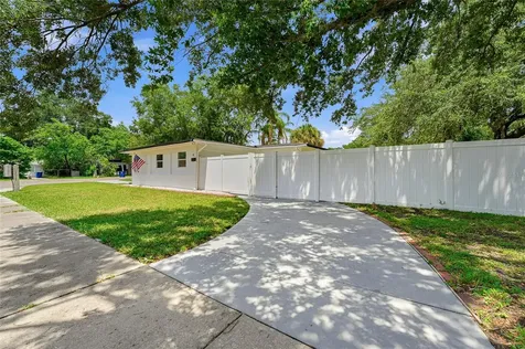 4015 River Hills Drive Tampa FL 33617