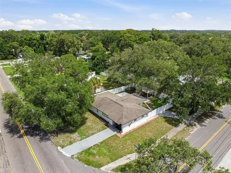 4015 River Hills Drive Tampa FL 33617