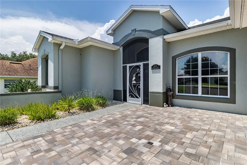 5121 Aurora Drive Leesburg FL 34748