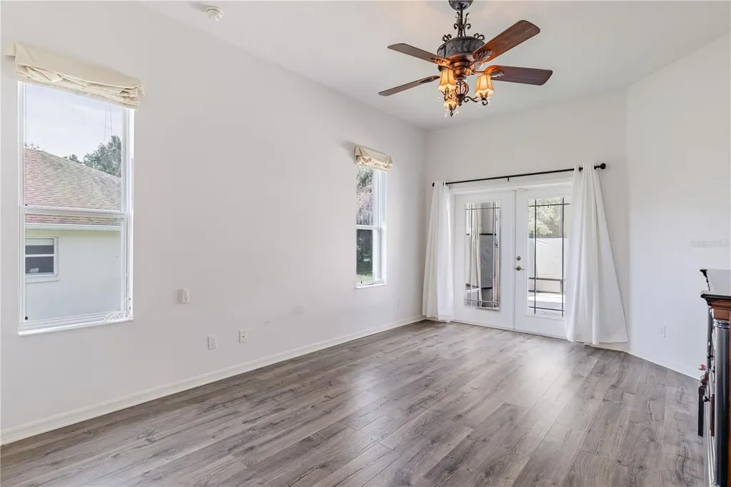 5121 Aurora Drive Leesburg FL 34748