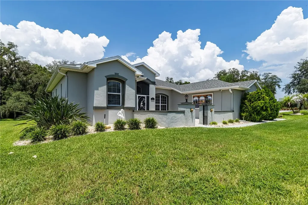 5121 Aurora Drive Leesburg FL 34748