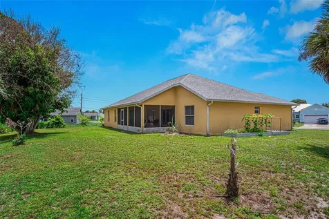 525 Justine Avenue NW Palm Bay FL 32907