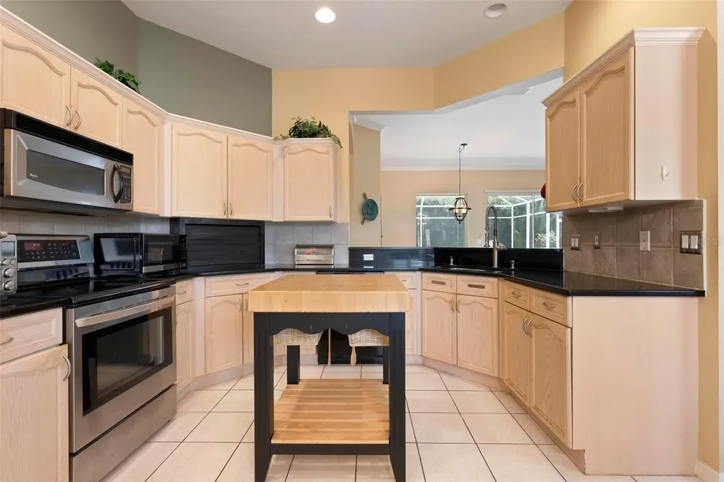 6852 Sagebrush Circle Sarasota FL 34243