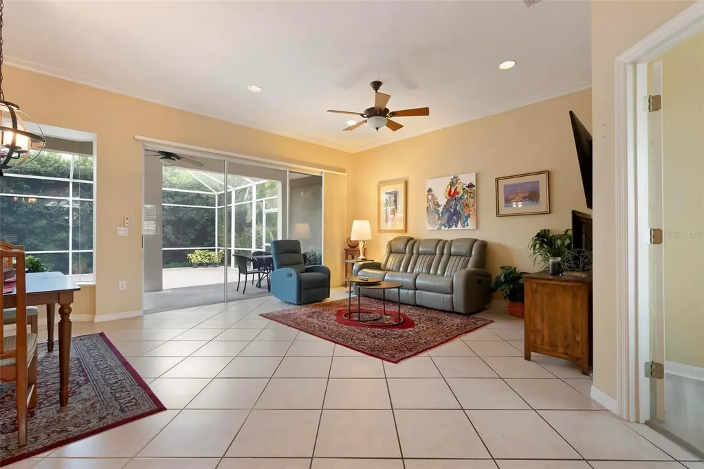 6852 Sagebrush Circle Sarasota FL 34243