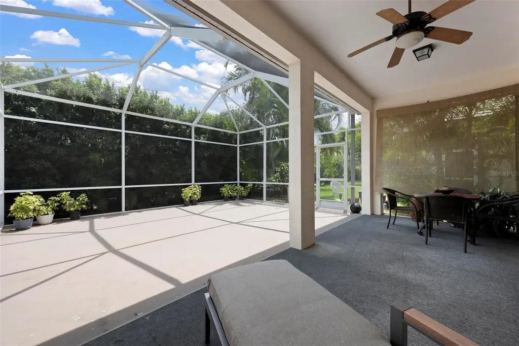 6852 Sagebrush Circle Sarasota FL 34243