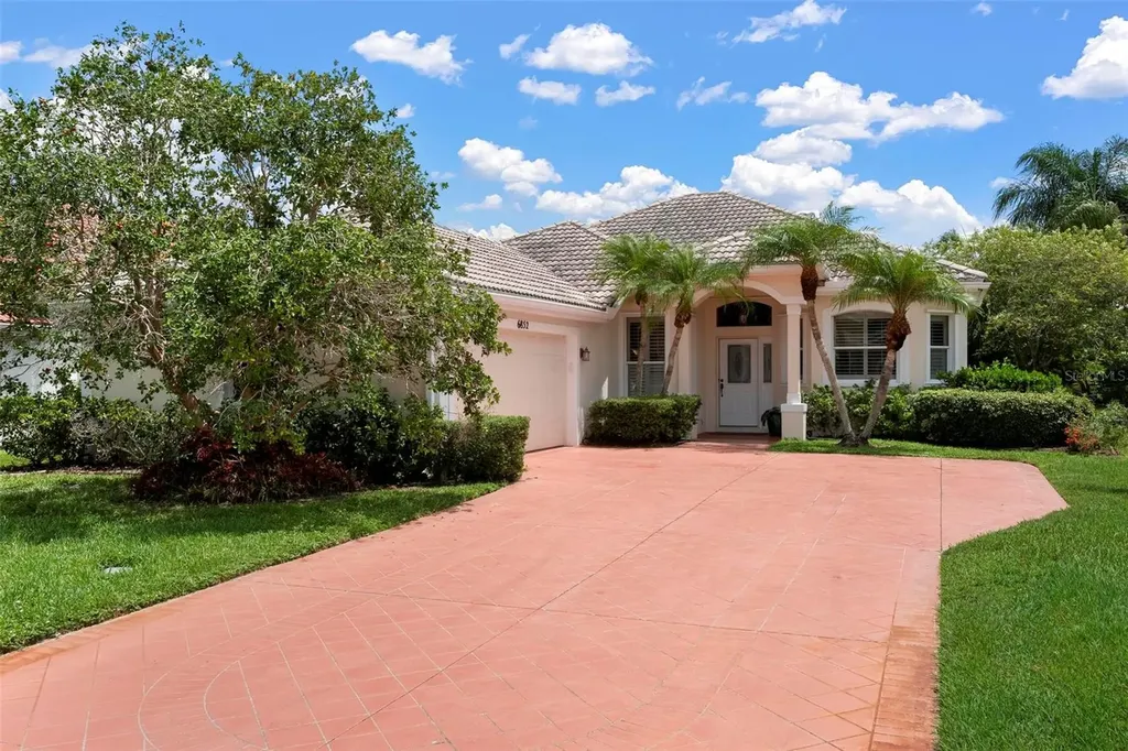 6852 Sagebrush Circle Sarasota FL 34243