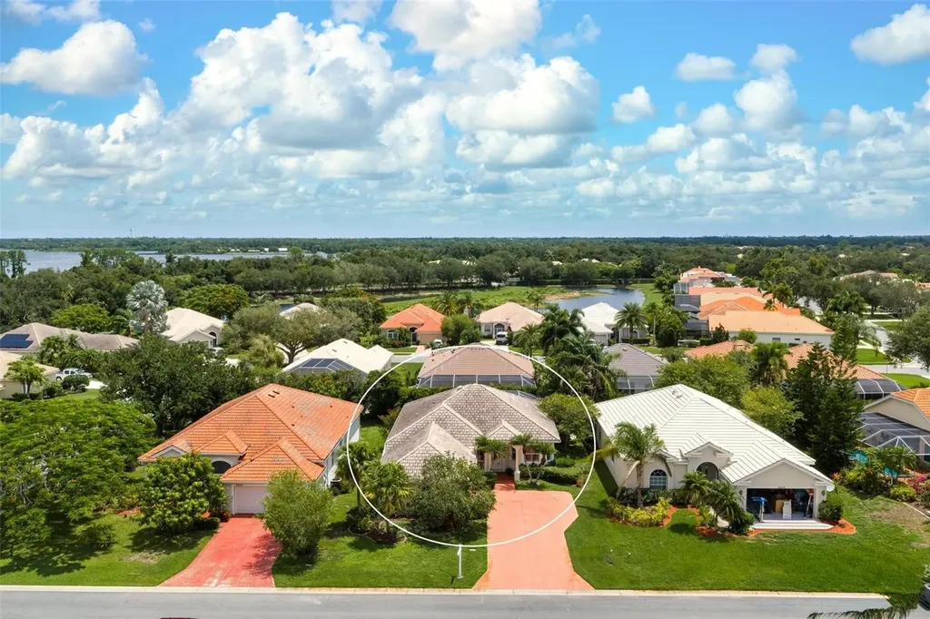 6852 Sagebrush Circle Sarasota FL 34243