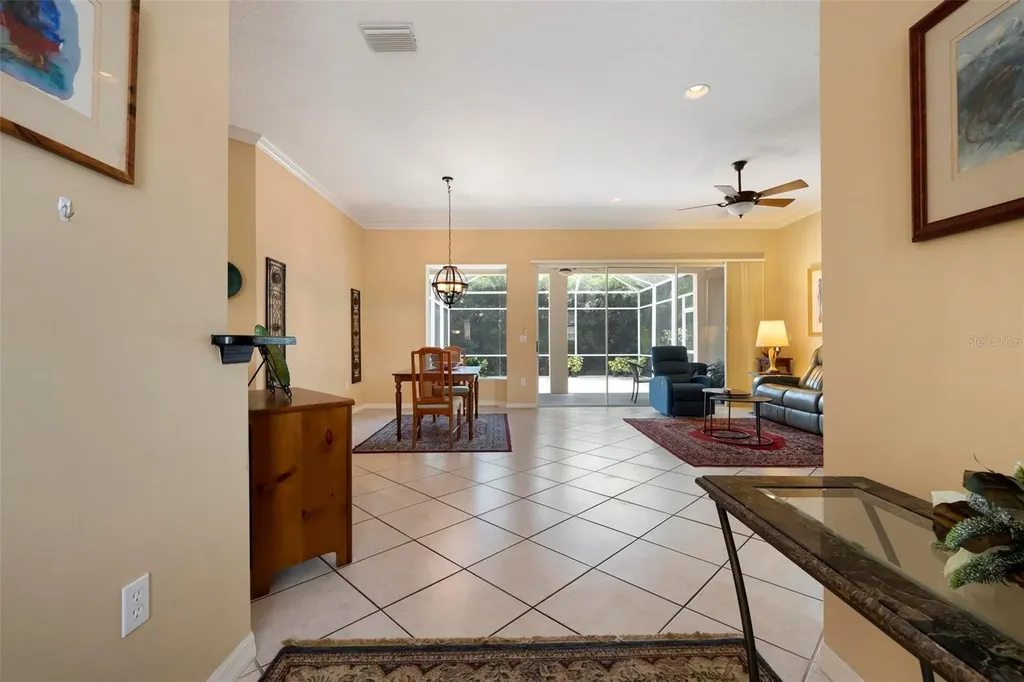 6852 Sagebrush Circle Sarasota FL 34243