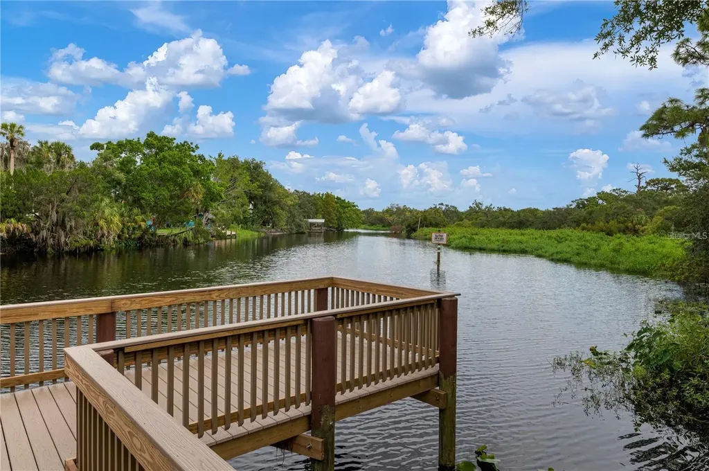 6852 Sagebrush Circle Sarasota FL 34243