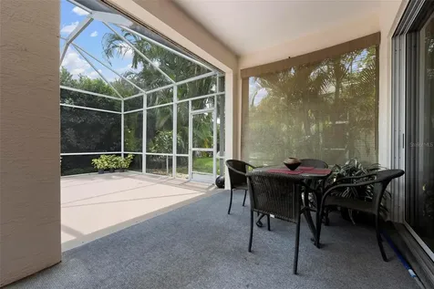 6852 Sagebrush Circle Sarasota FL 34243