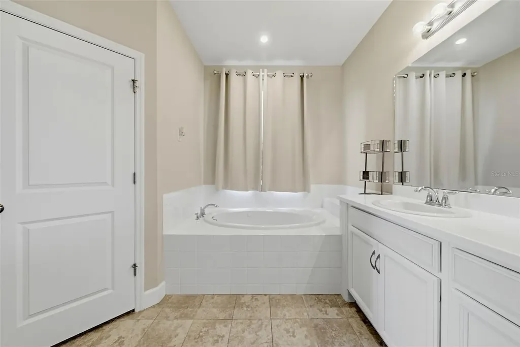 34014 Astoria Circle Wesley Chapel FL 33545