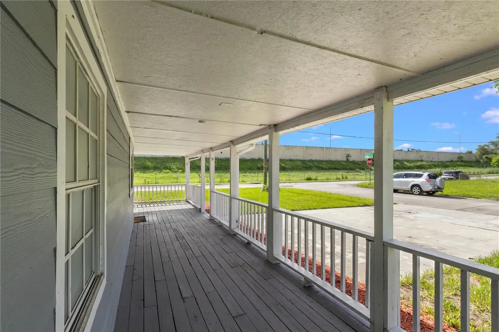 320 E Althea Avenue Tampa FL 33612