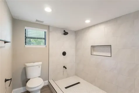 320 E Althea Avenue Tampa FL 33612