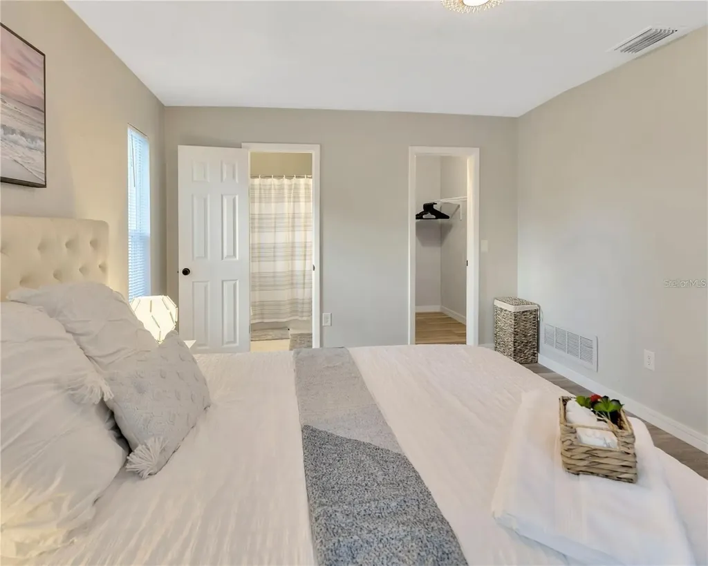 1414 Gulf Road Tarpon Springs FL 34689