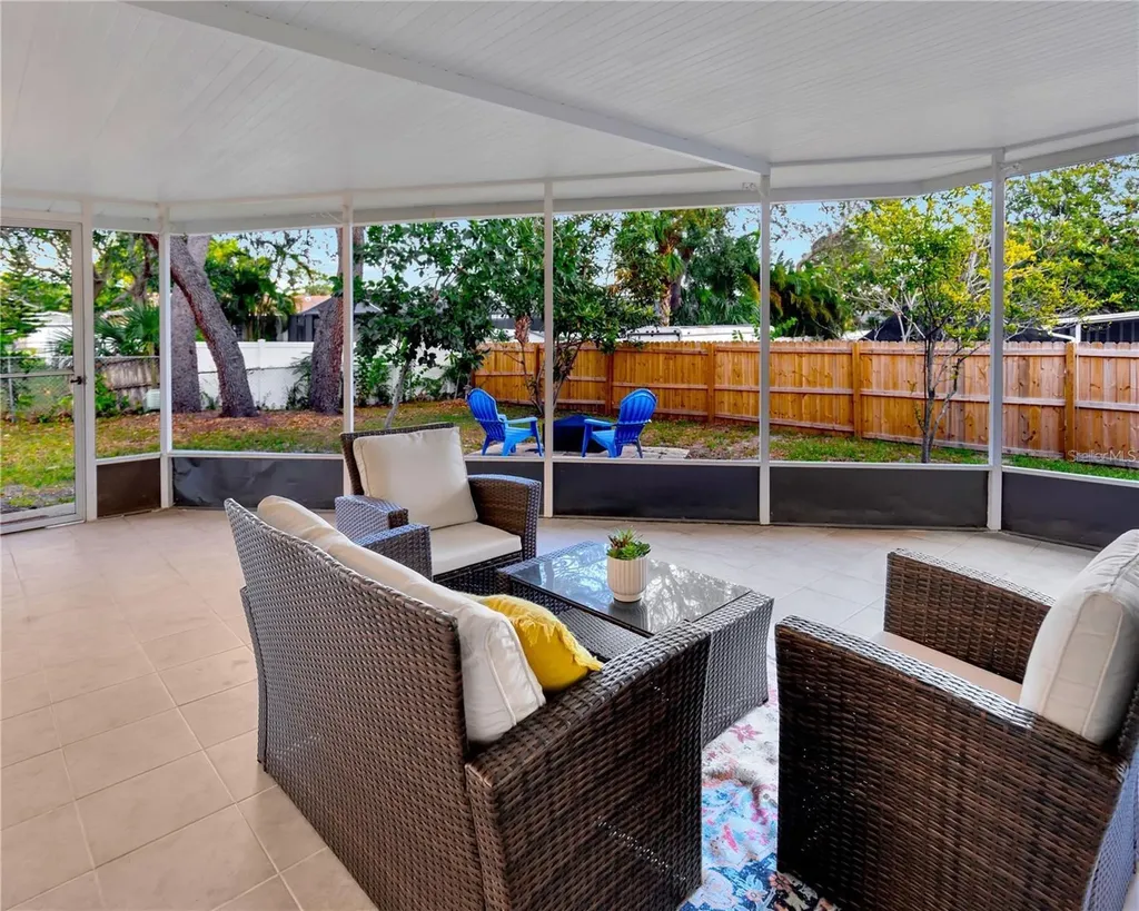 1414 Gulf Road Tarpon Springs FL 34689
