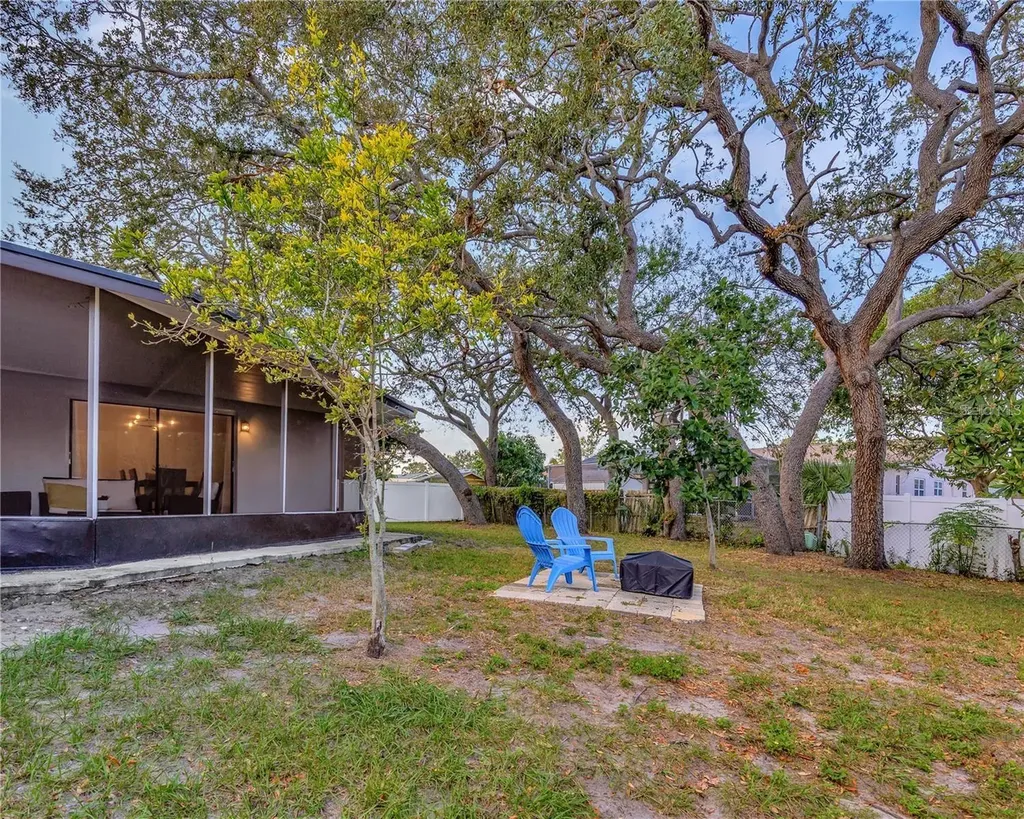 1414 Gulf Road Tarpon Springs FL 34689