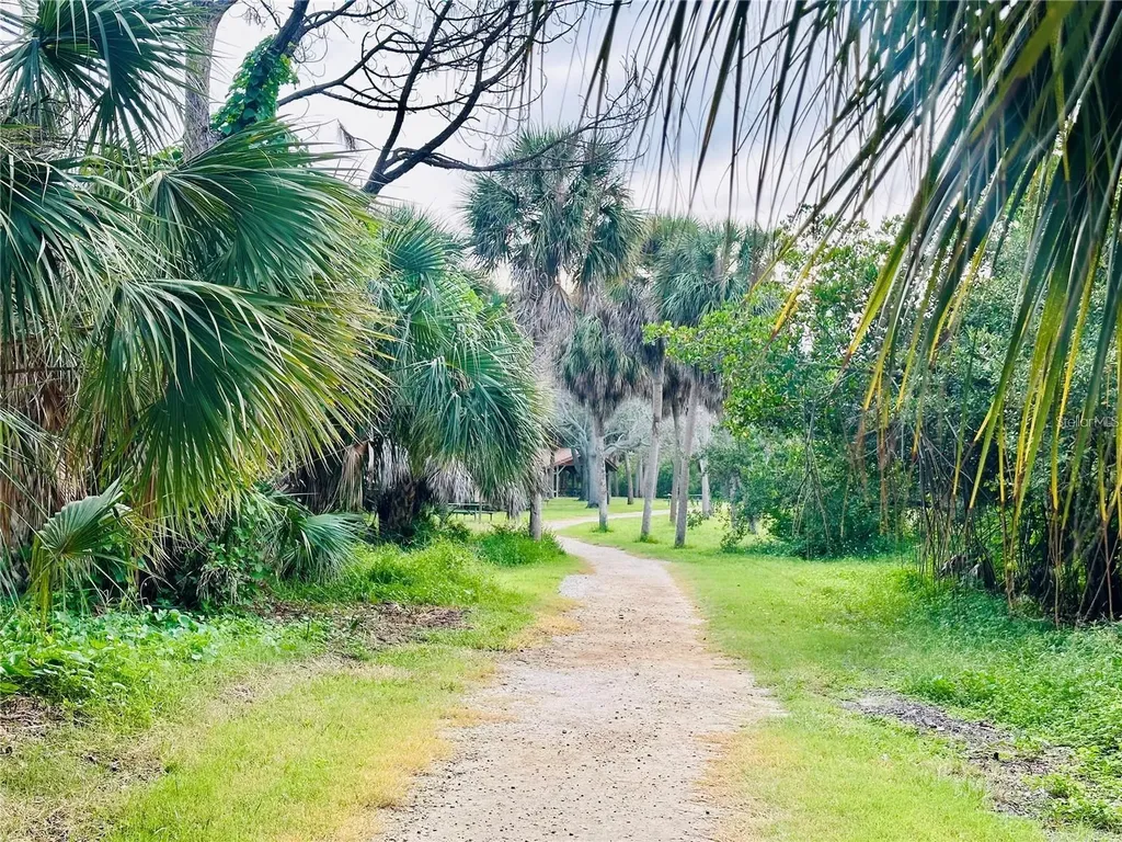 1414 Gulf Road Tarpon Springs FL 34689