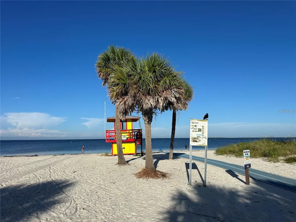 1414 Gulf Road Tarpon Springs FL 34689