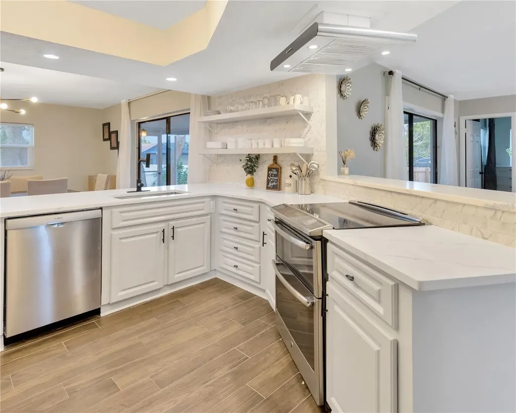 1414 Gulf Road Tarpon Springs FL 34689