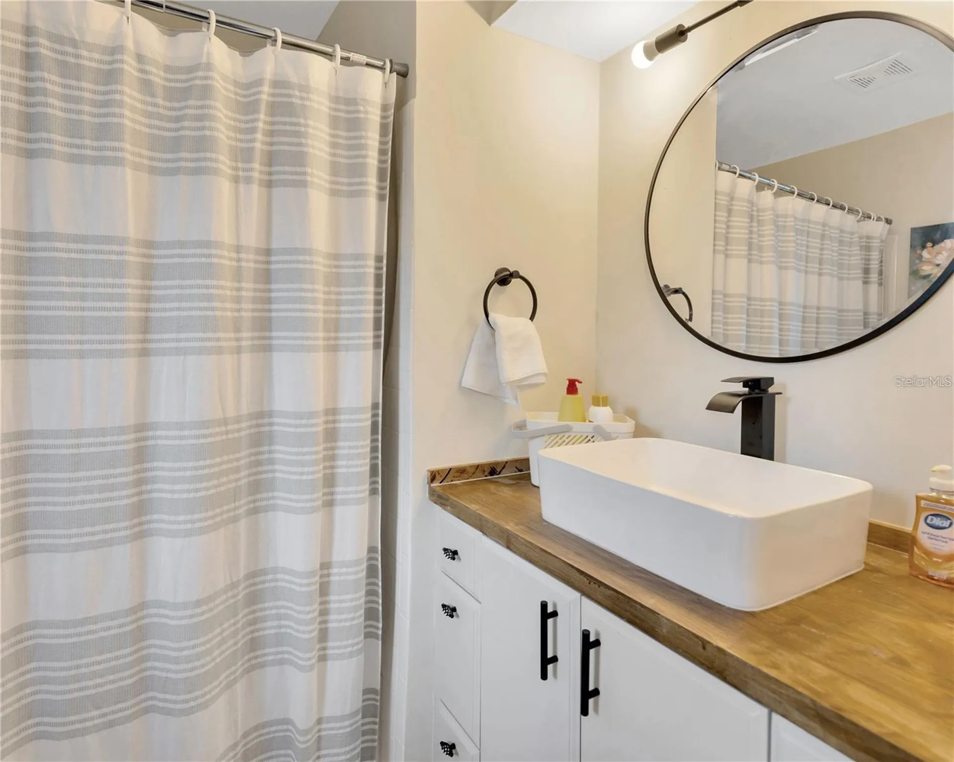 1414 Gulf Road Tarpon Springs FL 34689