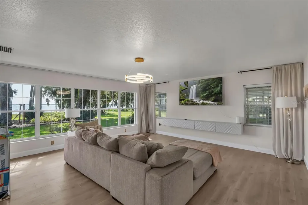 606 N Shore Drive Leesburg FL 34748