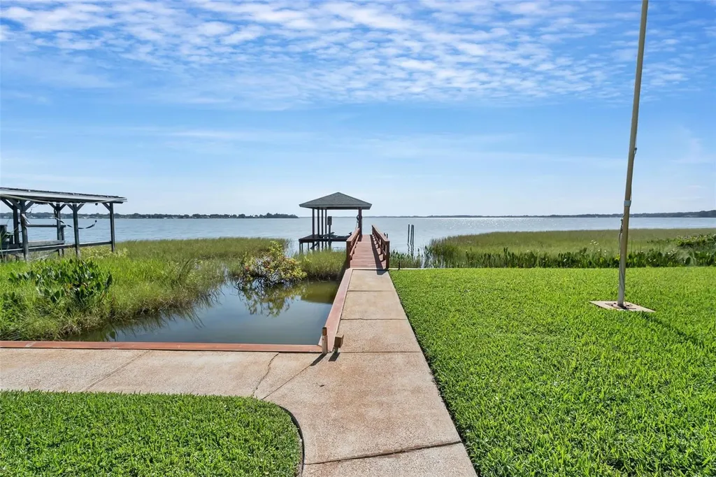 606 N Shore Drive Leesburg FL 34748