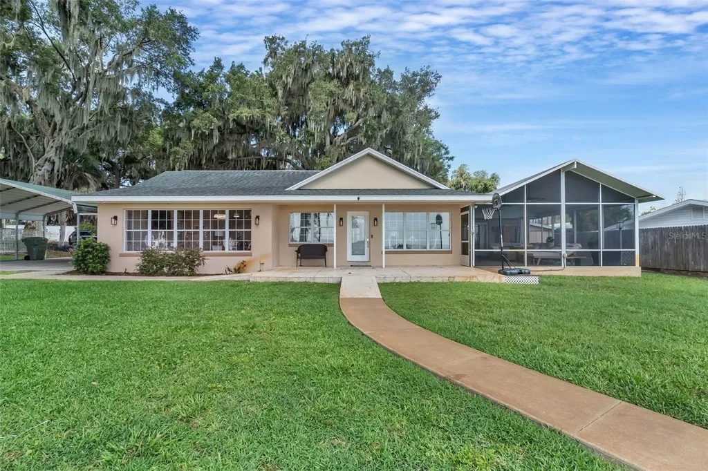 606 N Shore Drive Leesburg FL 34748