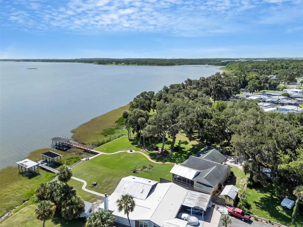 606 N Shore Drive Leesburg FL 34748