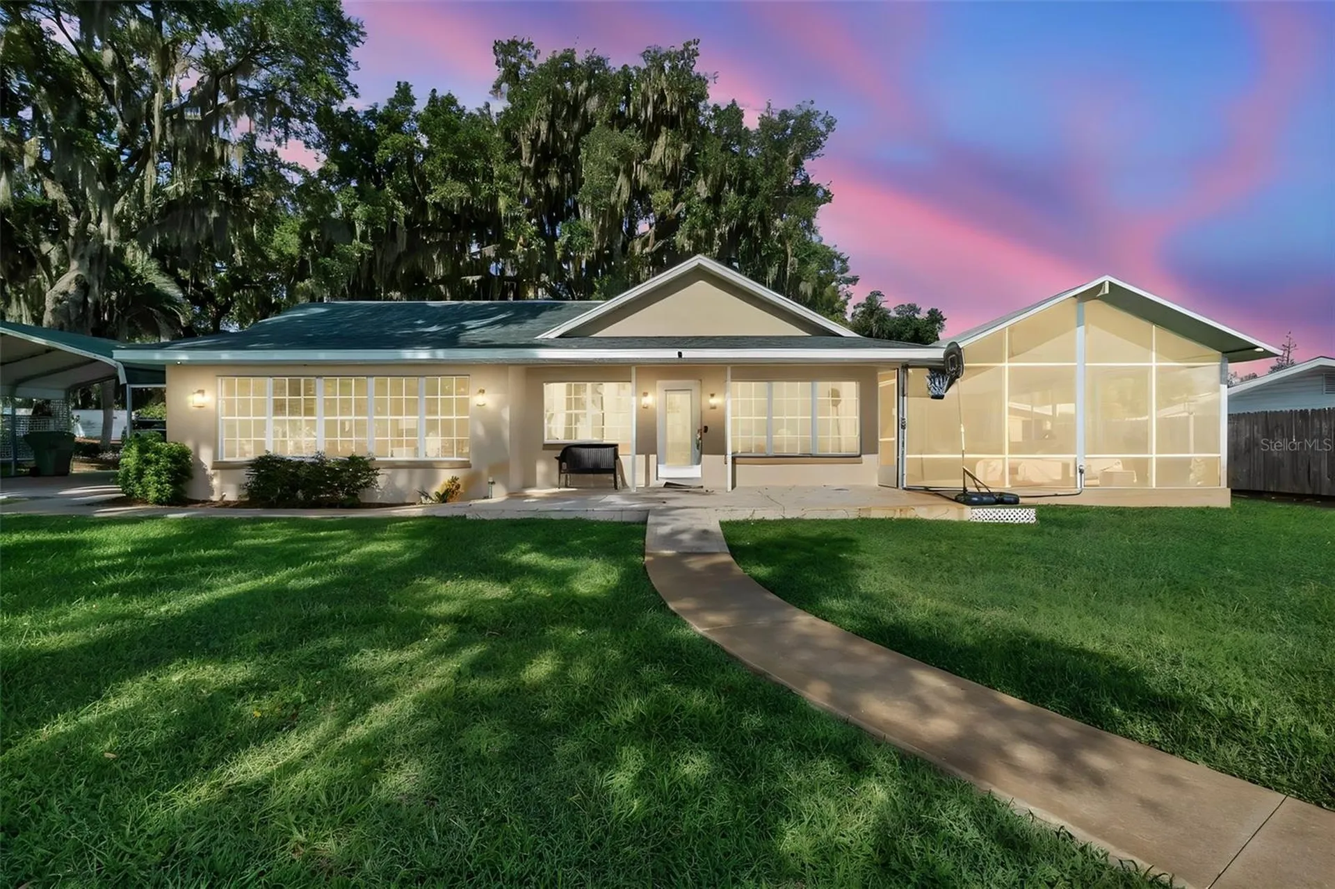606 N Shore Drive Leesburg FL 34748