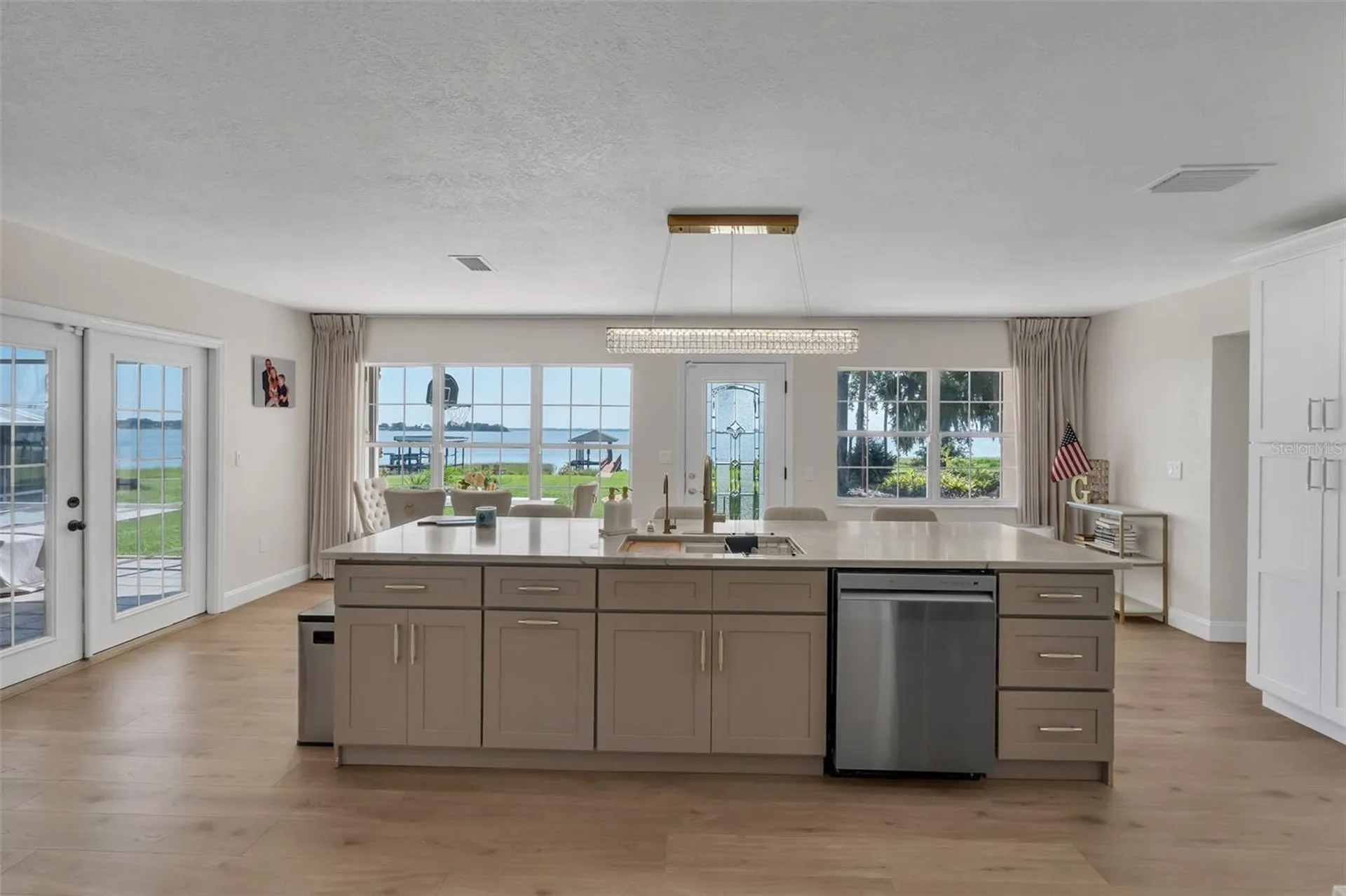 606 N Shore Drive Leesburg FL 34748