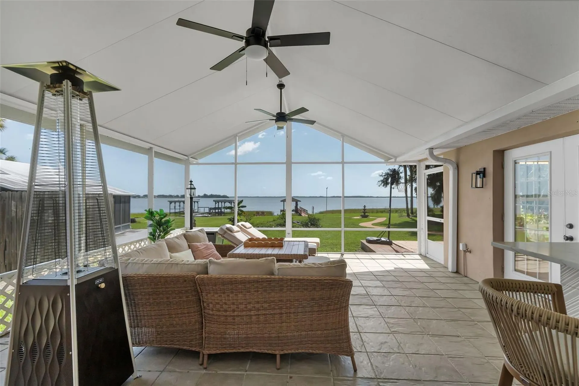 606 N Shore Drive Leesburg FL 34748
