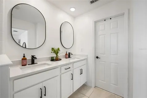 11574 Buoy Point Place Orlando FL 32832