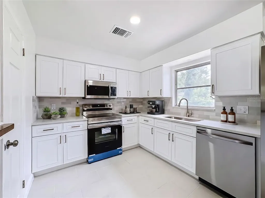 514 W Hilda Drive Brandon FL 33510