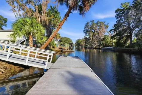 3619 N Suwannee Point Crystal River FL 34428