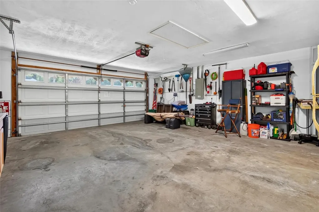 31 Old Sunbeam Drive South Daytona FL 32119
