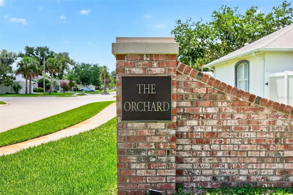 31 Old Sunbeam Drive South Daytona FL 32119