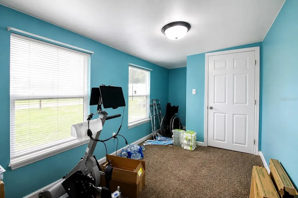 5811 11th Street Zephyrhills FL 33542