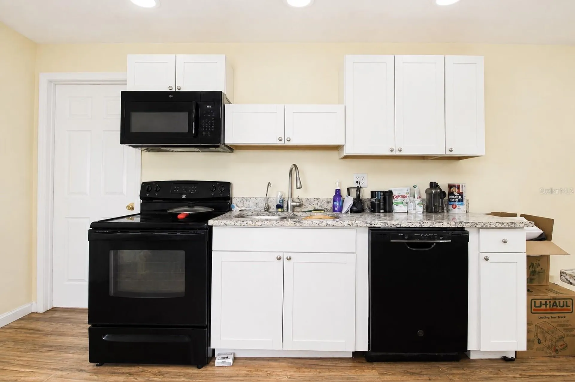 5811 11th Street Zephyrhills FL 33542