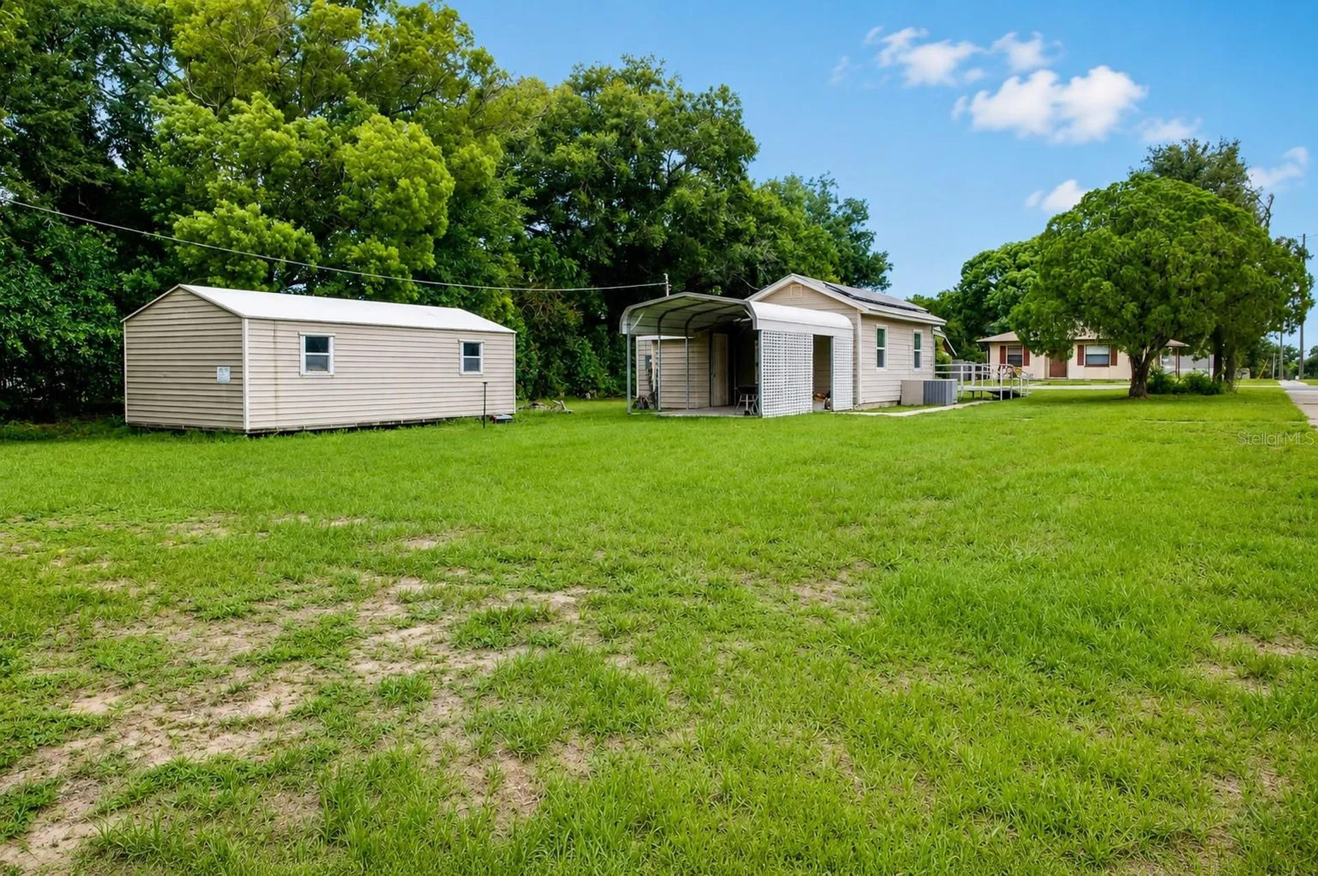 5811 11th Street Zephyrhills FL 33542