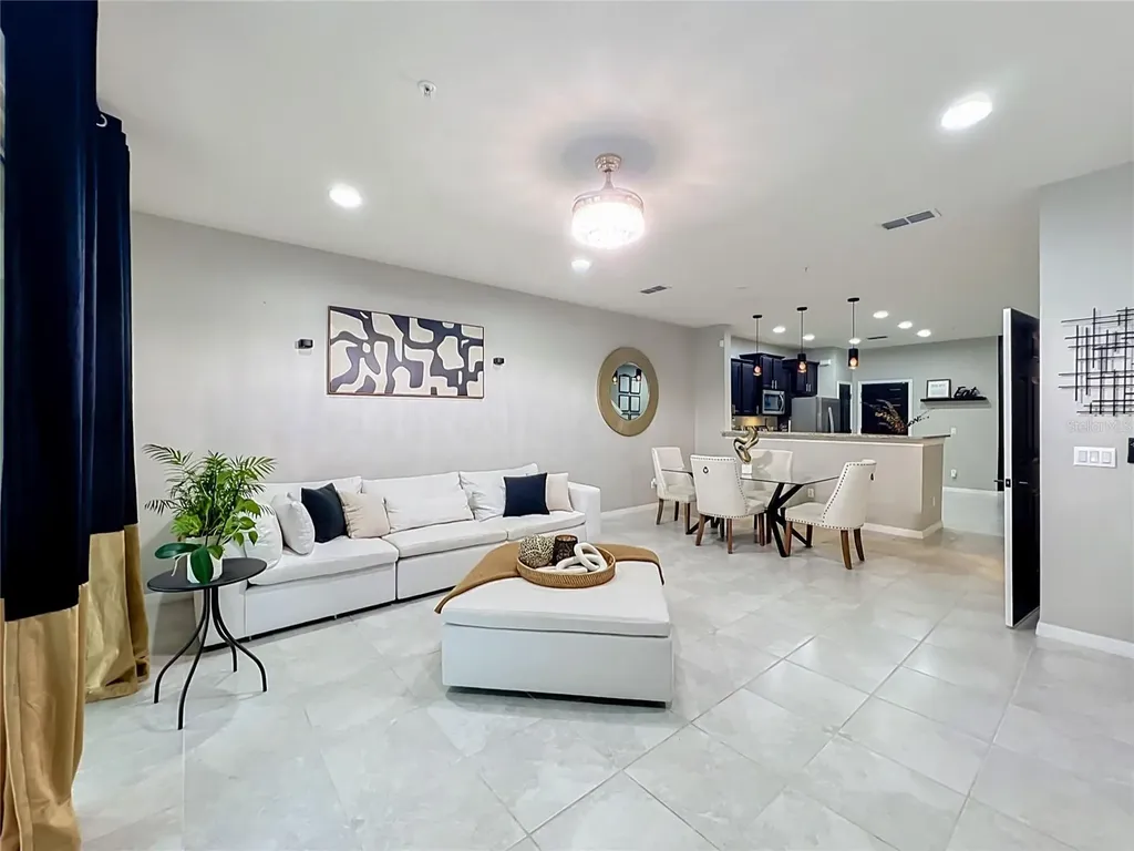 1084 Pavia Drive Apopka FL 32703