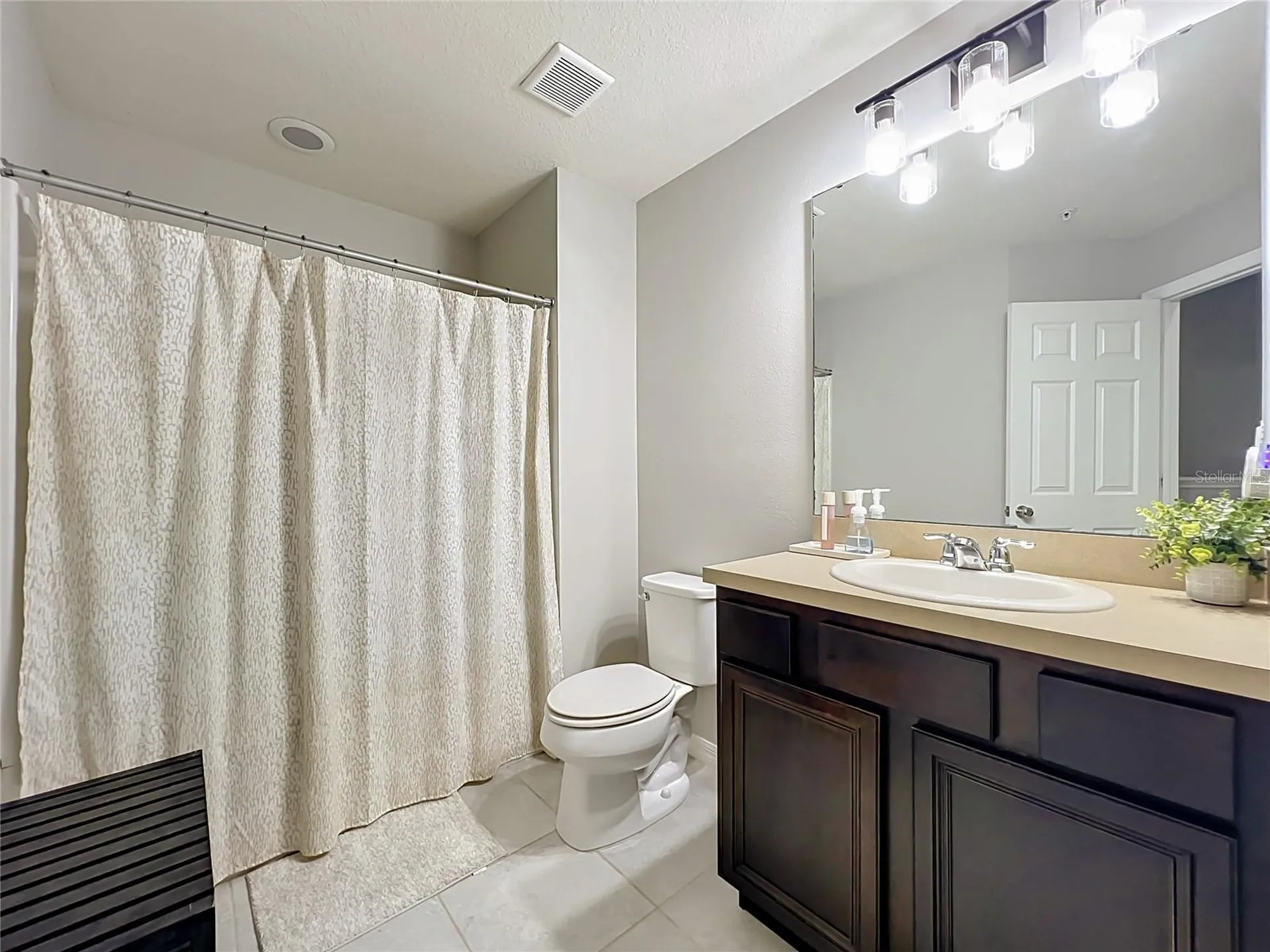 1084 Pavia Drive Apopka FL 32703