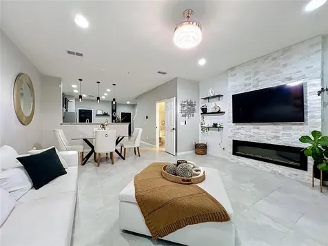 1084 Pavia Drive Apopka FL 32703