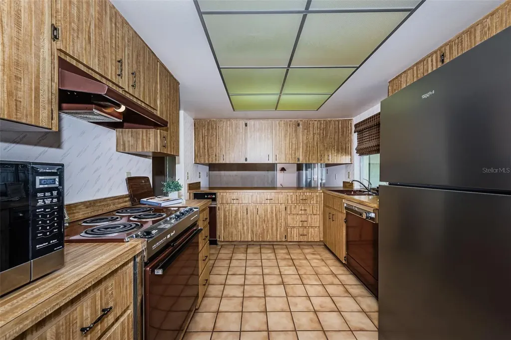 11794 96th Place Seminole FL 33772