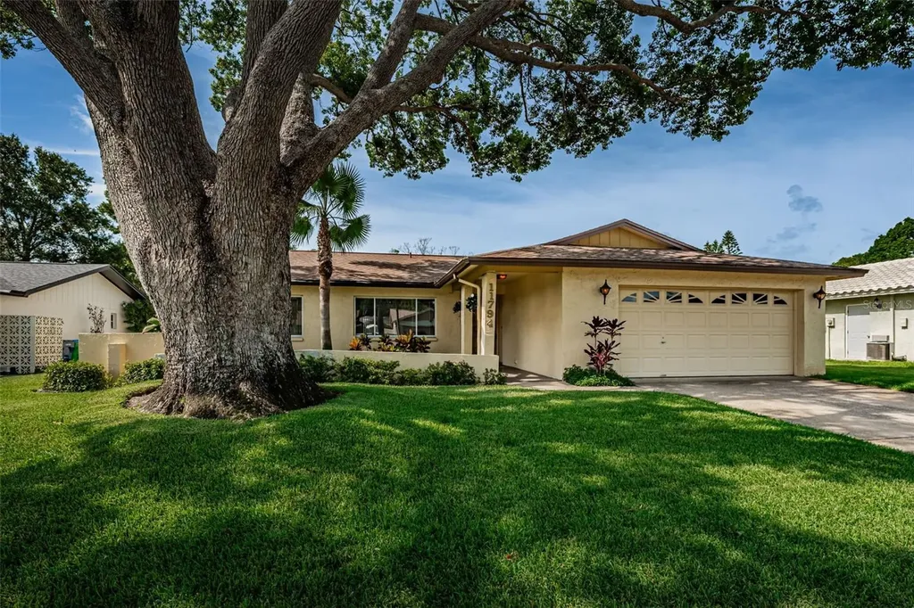 11794 96th Place Seminole FL 33772