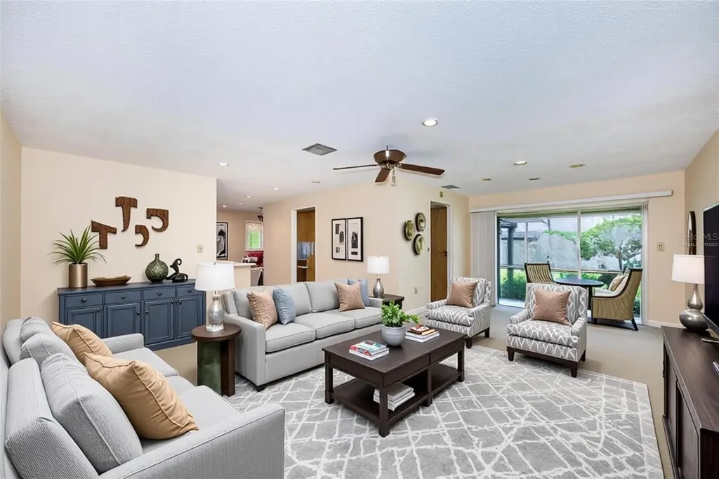 11794 96th Place Seminole FL 33772