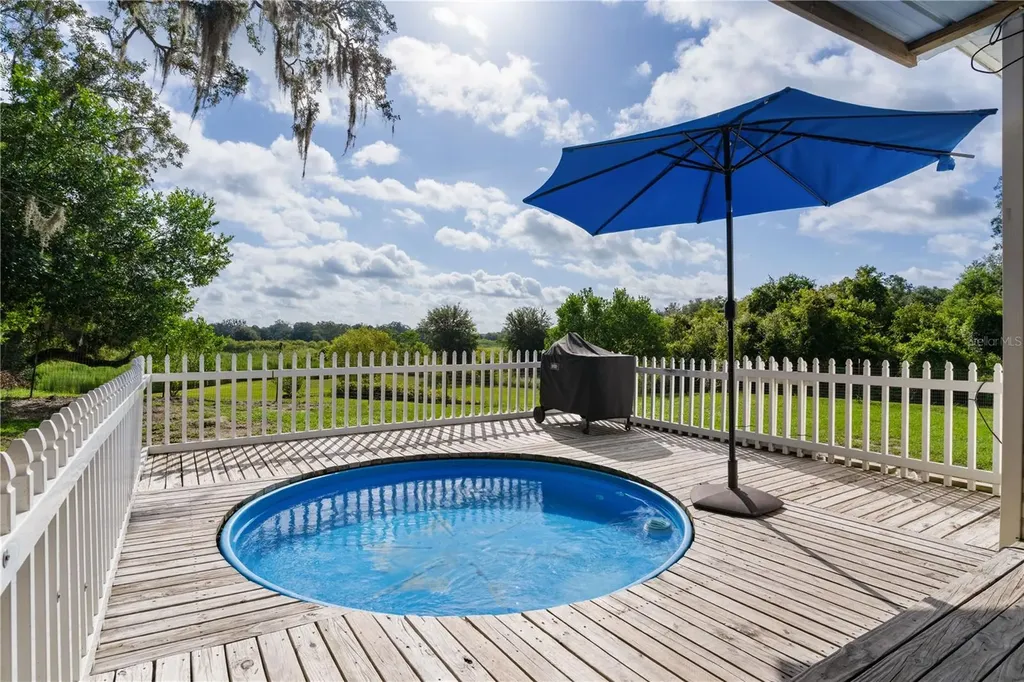 6590 Cr 631 Bushnell FL 33513