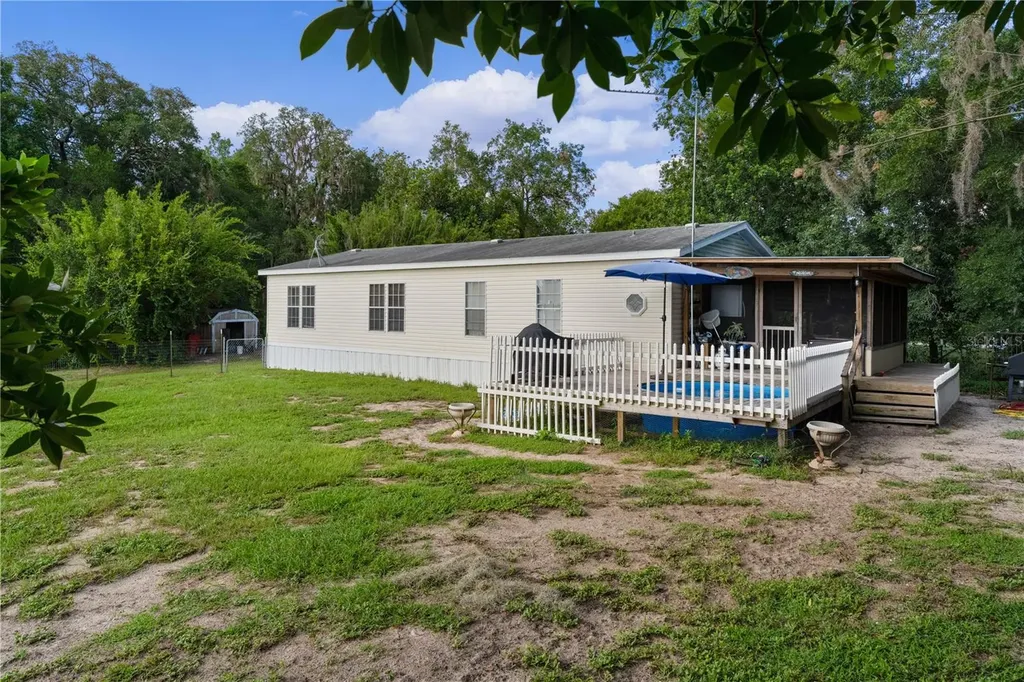 6590 Cr 631 Bushnell FL 33513