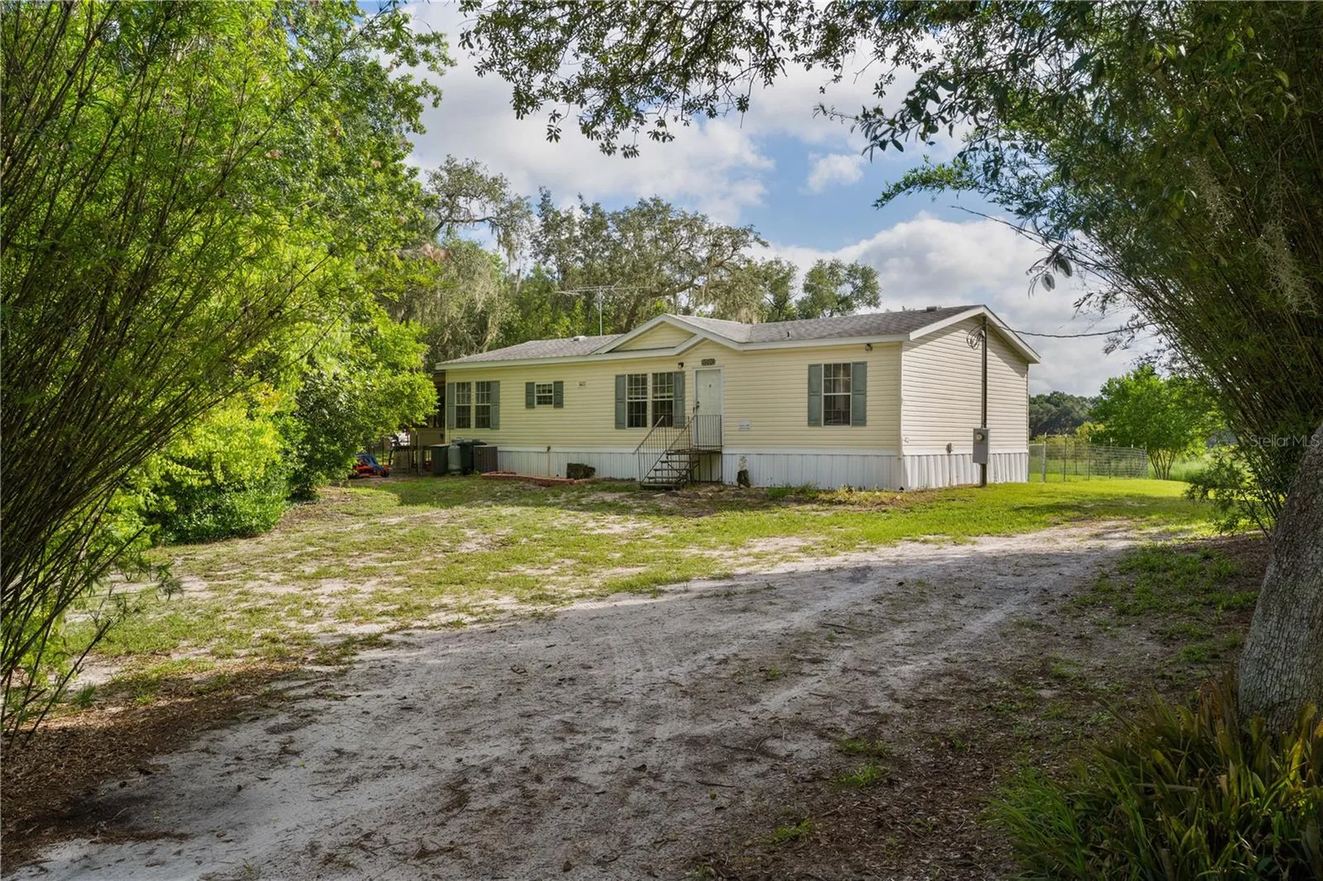 6590 Cr 631 Bushnell FL 33513